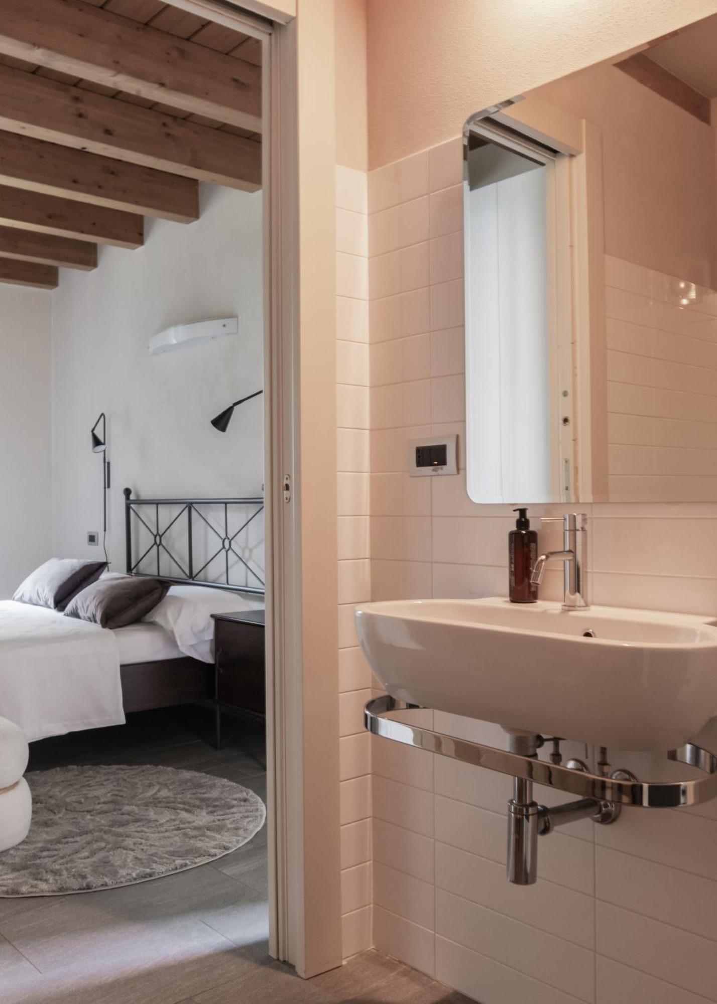 Charming Moment Di Villa Porta - Jolie Maison Луино Экстерьер фото